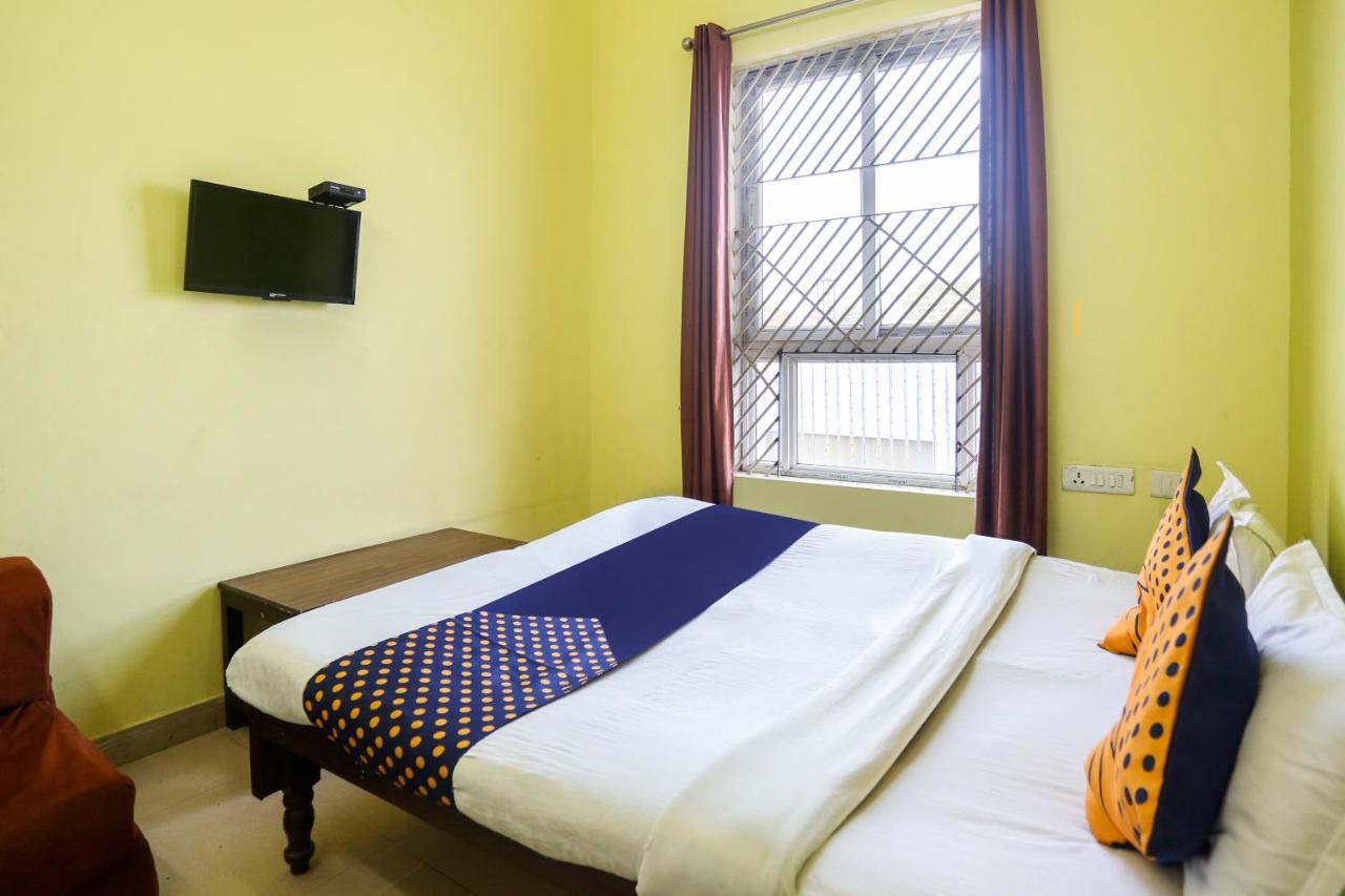 Kakarmatha Spot On 72060 Hotel Kaushik المظهر الخارجي الصورة